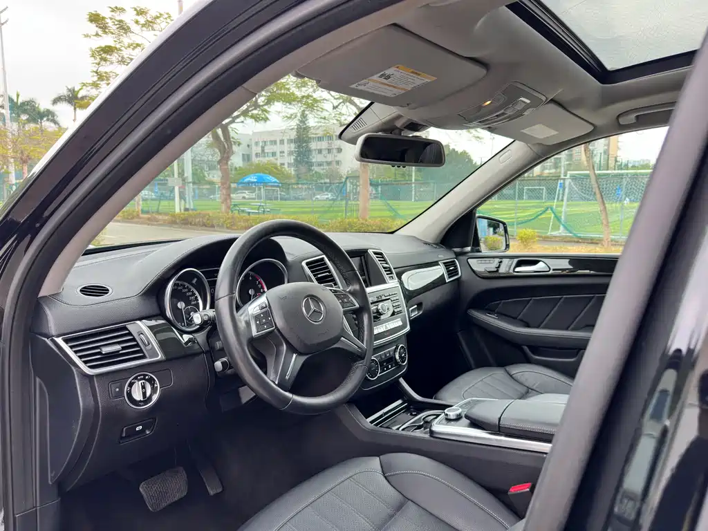 Mercedes-Benz GL-Class — миниатюра 8