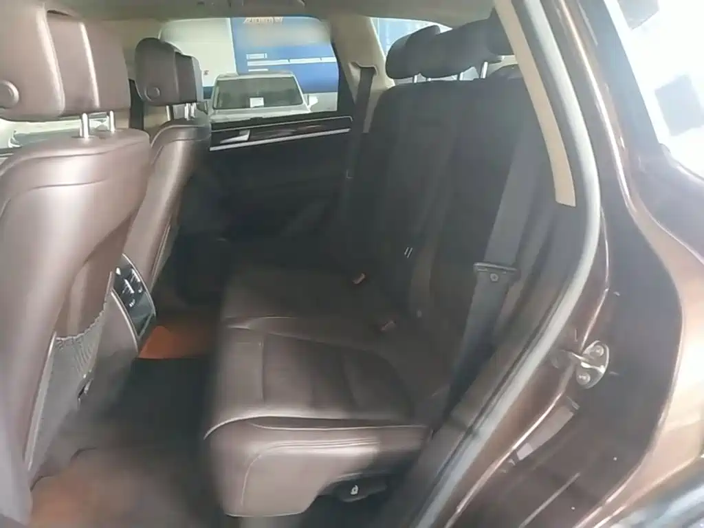 Volkswagen Touareg — миниатюра 17