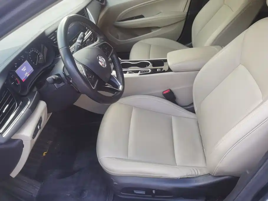 Buick Regal — миниатюра 9