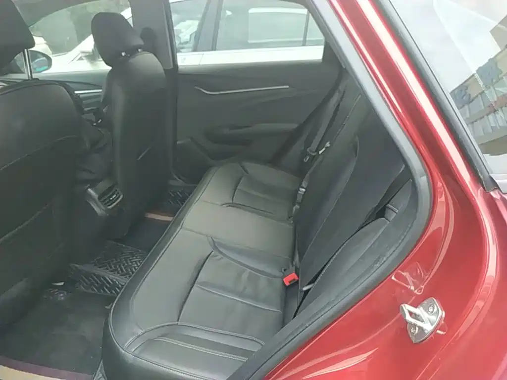 Buick Excelle — миниатюра 17