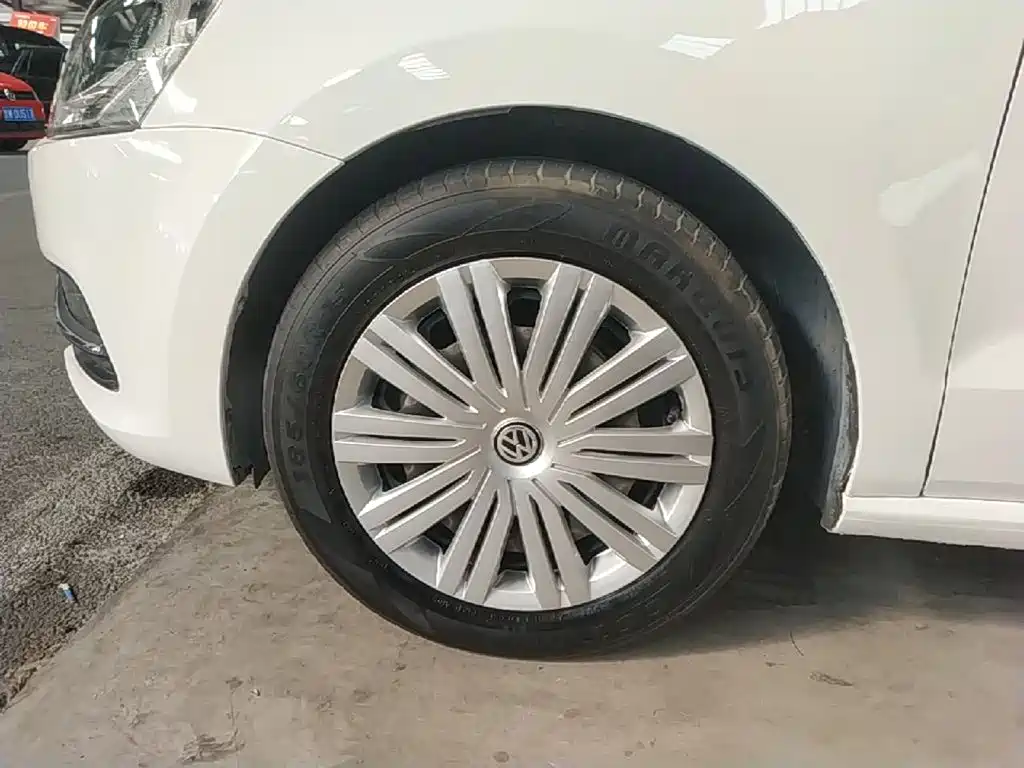 Volkswagen Polo — миниатюра 23