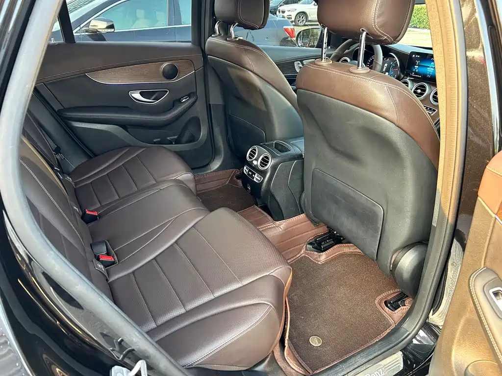 Mercedes-Benz GLC — миниатюра 23