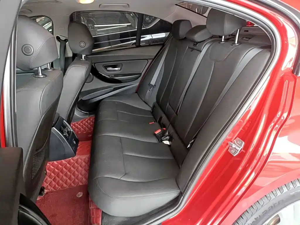 BMW 3 Series — миниатюра 17