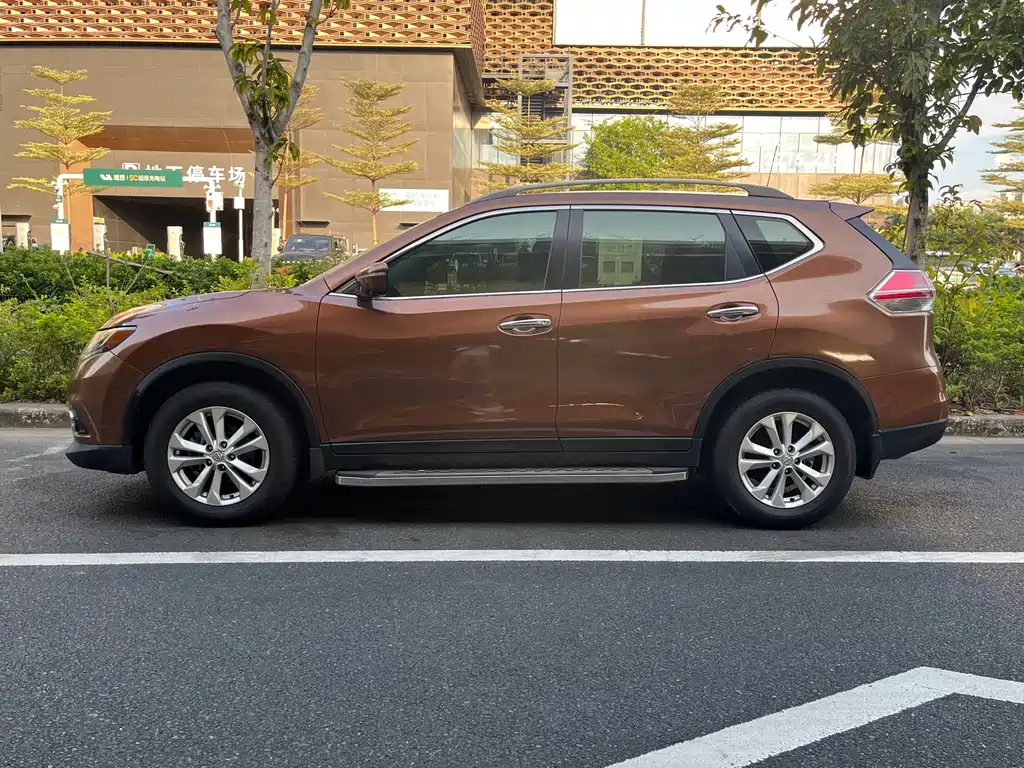Nissan X-Trail — миниатюра 9