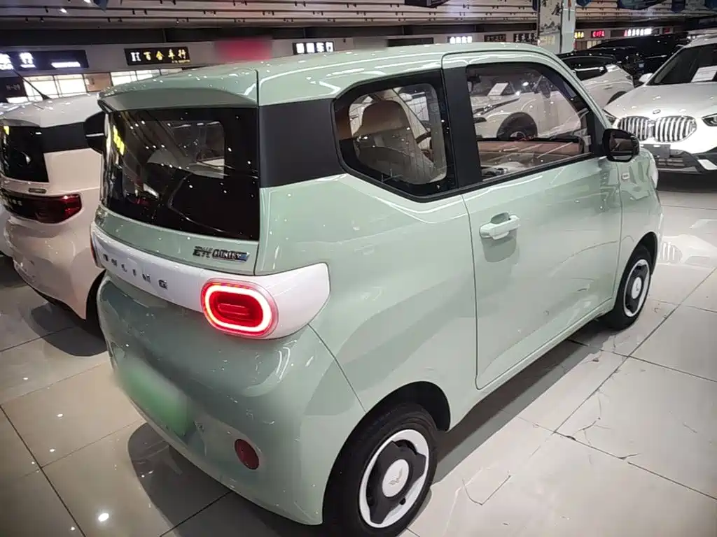 Wuling MINIEV — миниатюра 7