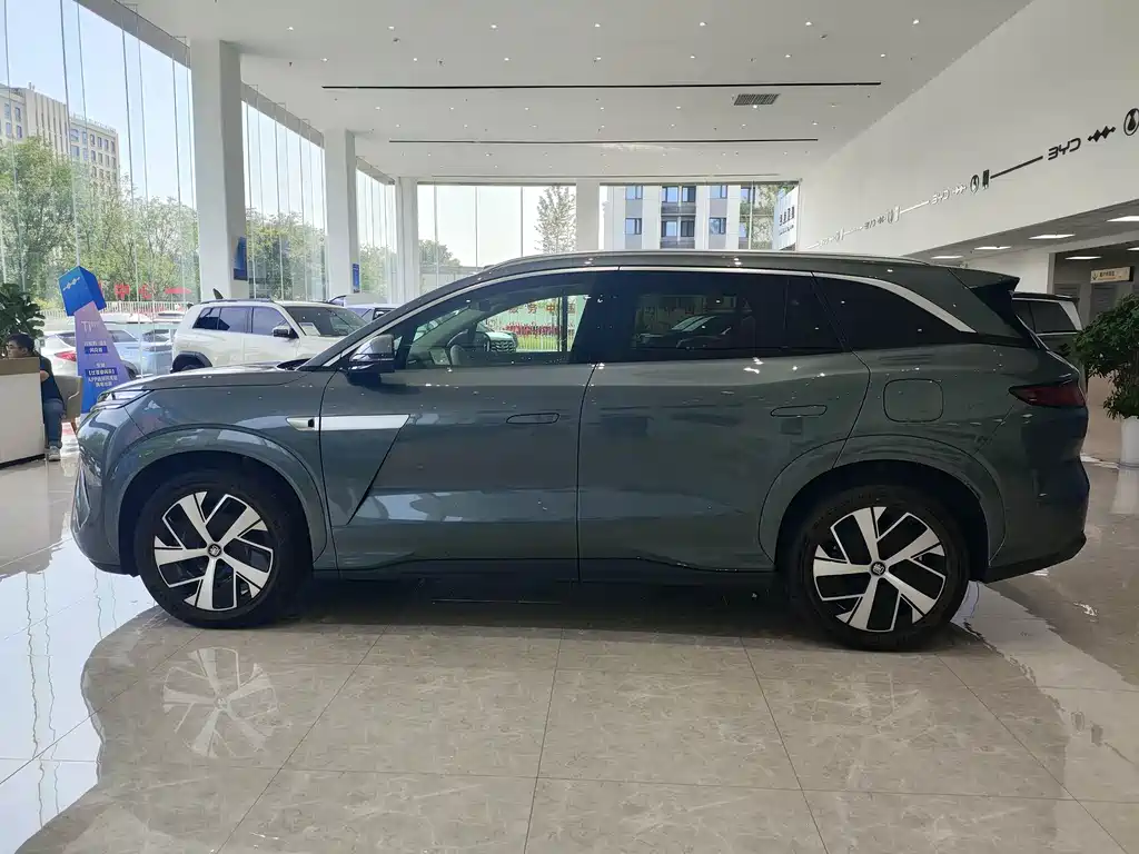 BYD Tang L L 2025 DM 200KM Flagship