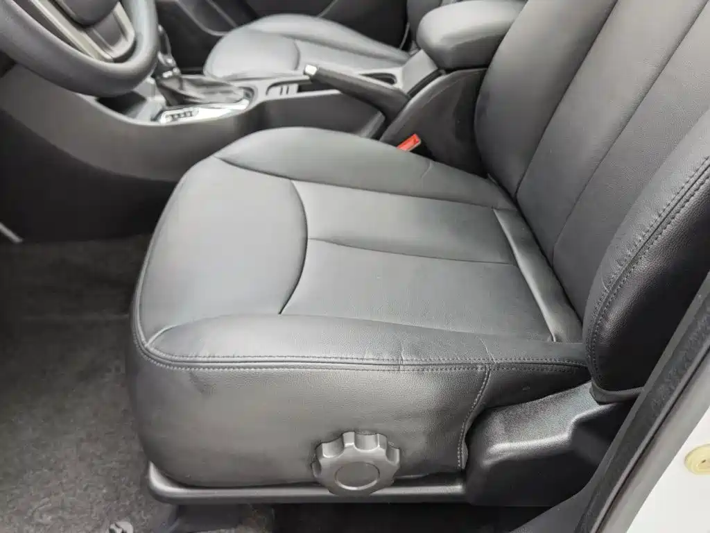 Roewe 360 — миниатюра 20