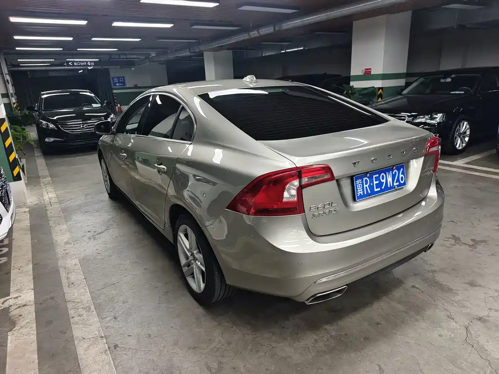 Volvo S60 — миниатюра 9