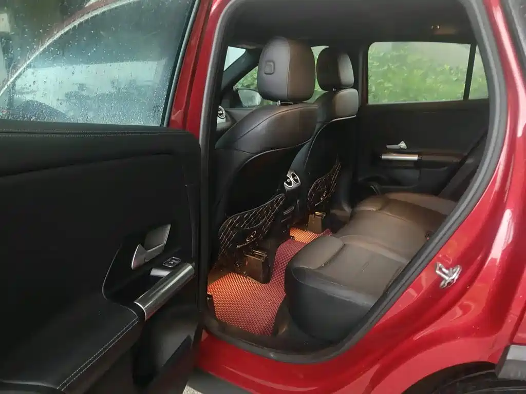 Mercedes-Benz GLA — миниатюра 8