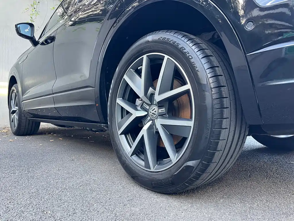 Volkswagen Touareg — миниатюра 29