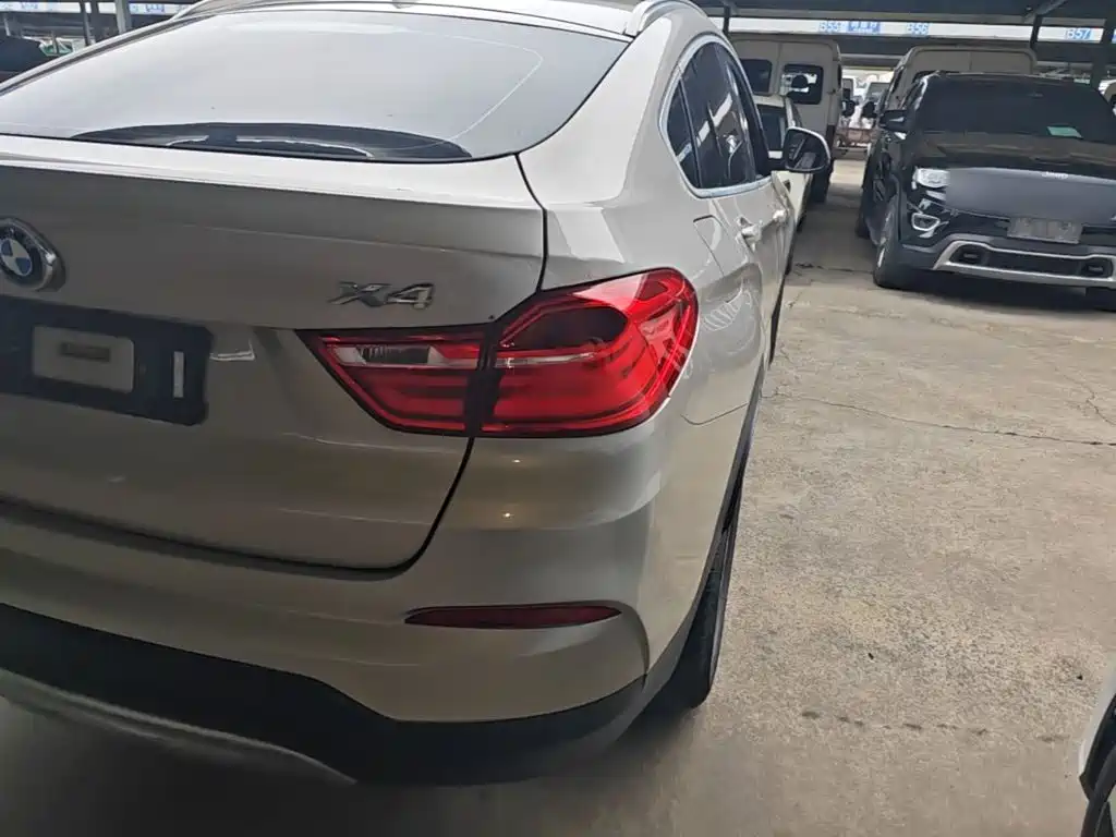 BMW X4 — миниатюра 8