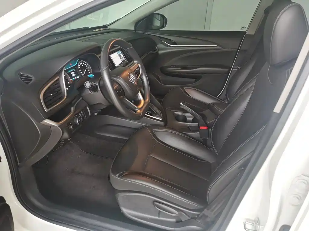 Buick Excelle — миниатюра 8