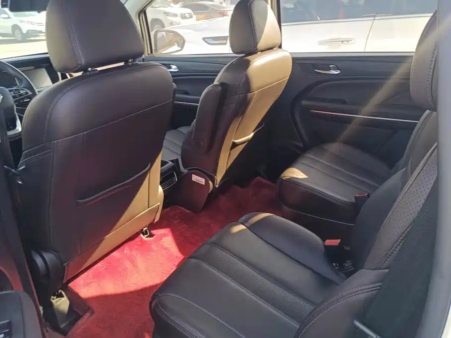 GAC Motor Trumpchi M6 — миниатюра 10