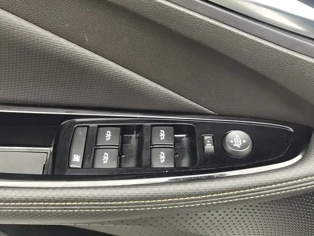 Buick Verano — миниатюра 9