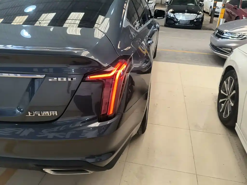 Cadillac CT5 — миниатюра 8
