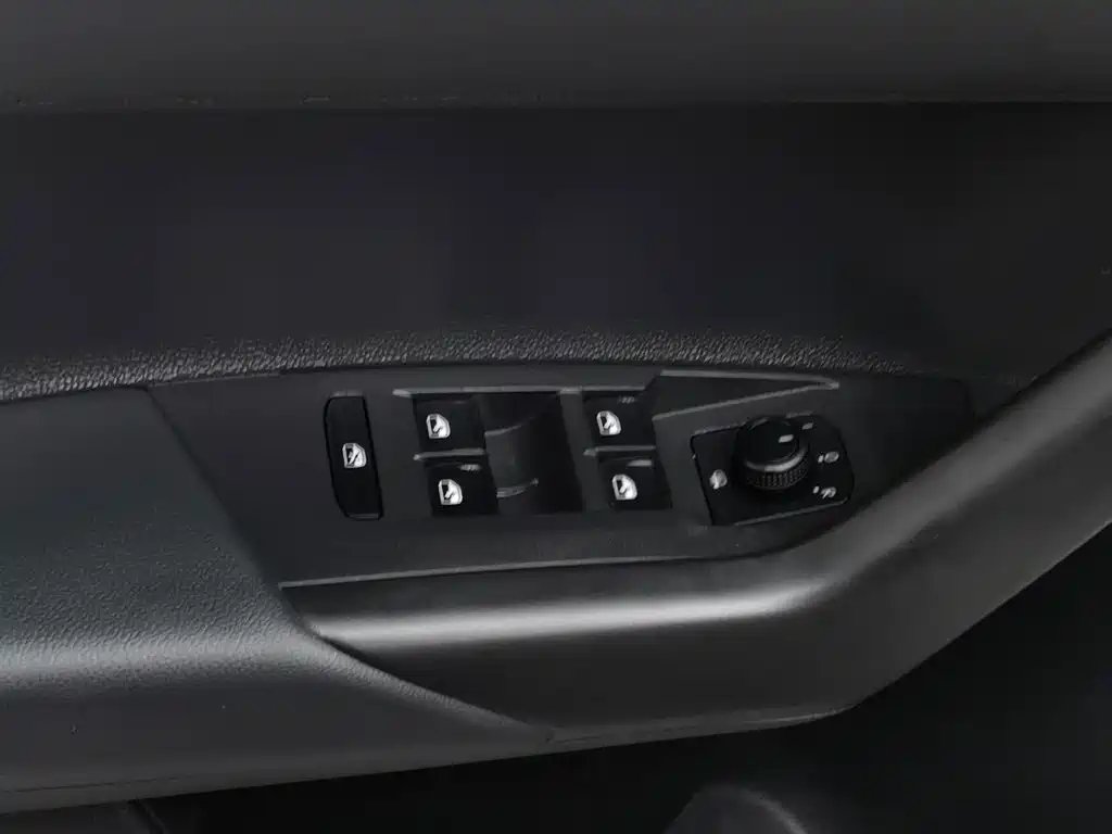 Volkswagen Polo — миниатюра 9