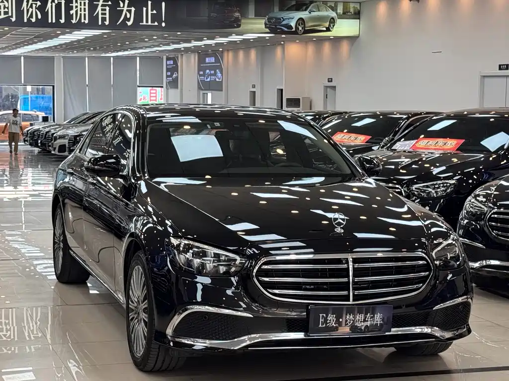 Mercedes-Benz E-Class 2021