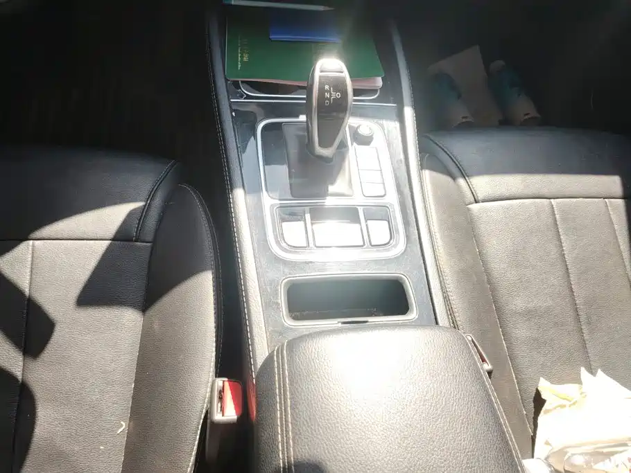 BYD MAX — миниатюра 16