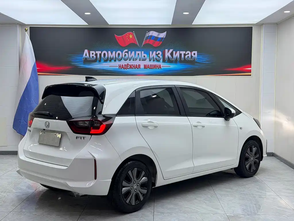 Honda Fit — миниатюра 4