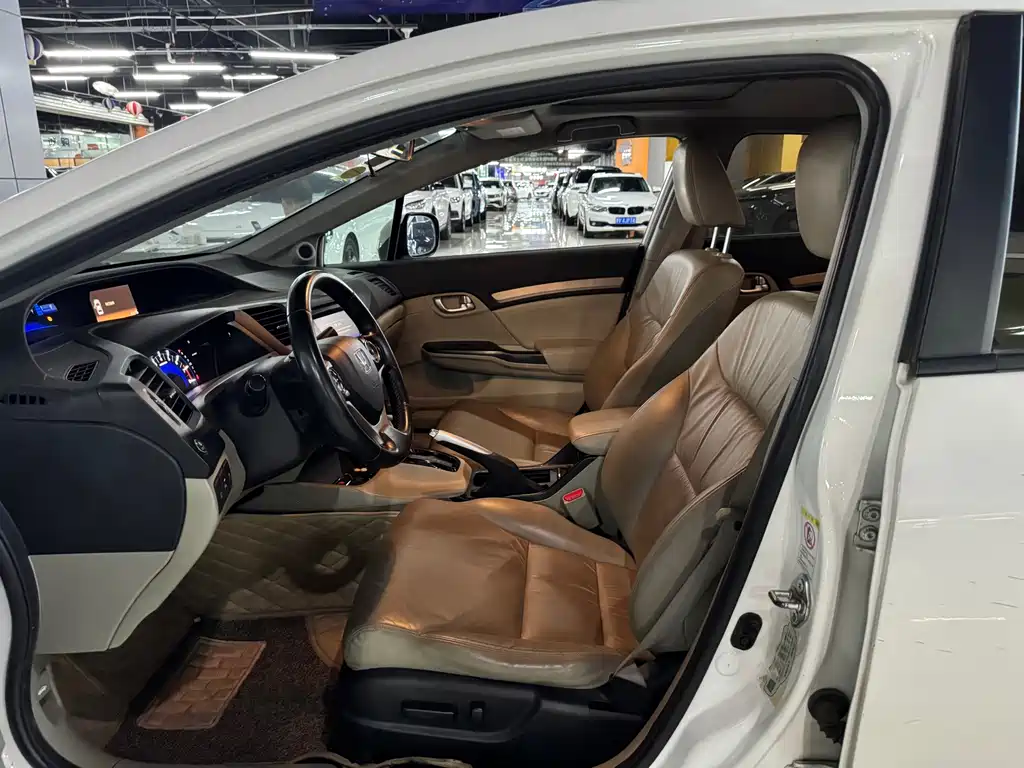 Honda Civic — миниатюра 4