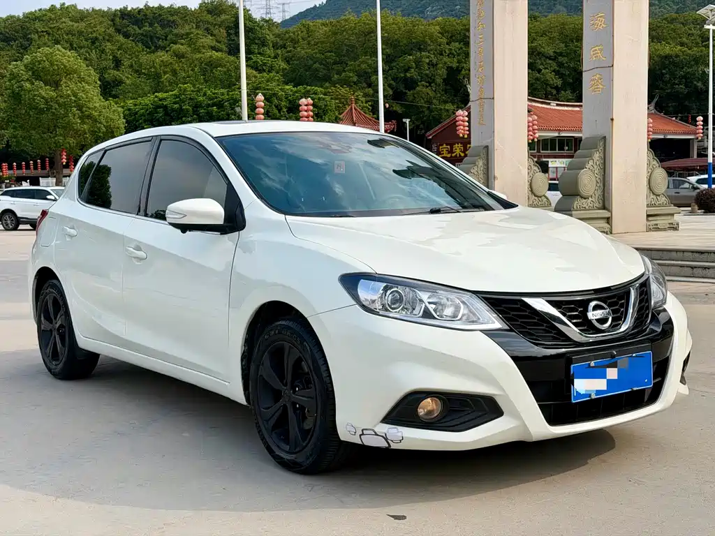 Nissan Tiida — миниатюра 3