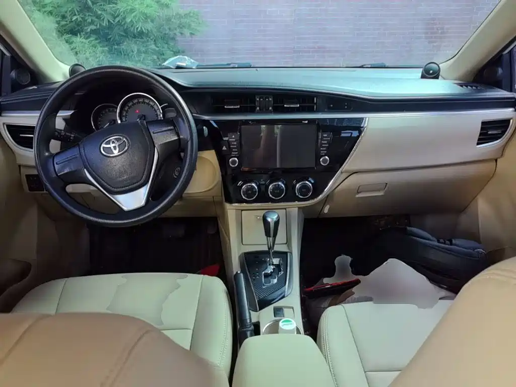 Toyota Corolla — миниатюра 10