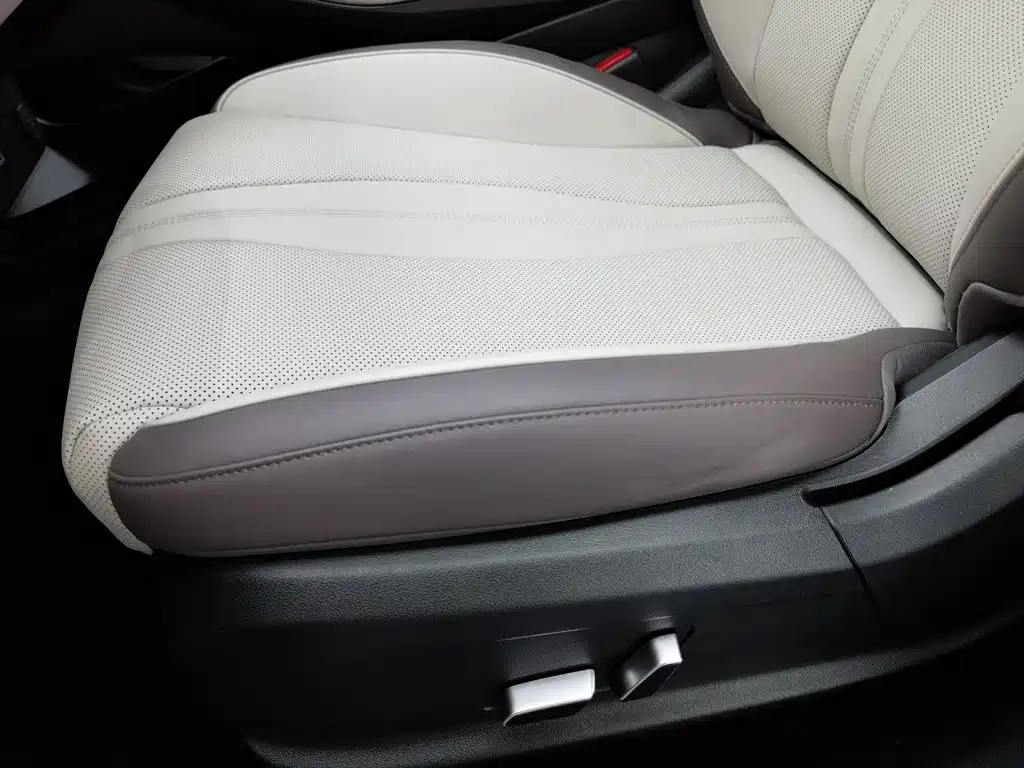 BYD PLUS New Energy — миниатюра 20