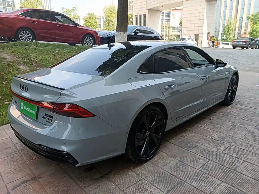 Audi A7L — миниатюра 7
