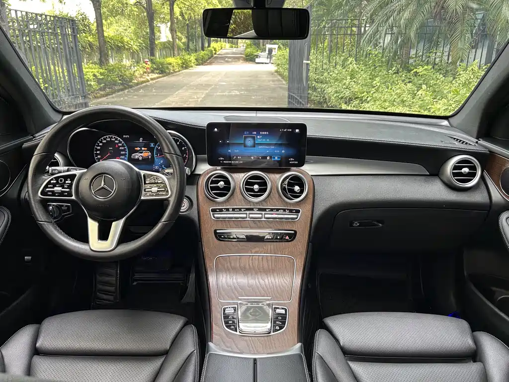 Mercedes-Benz GLC 2022 GLC 300 L 4MATIC