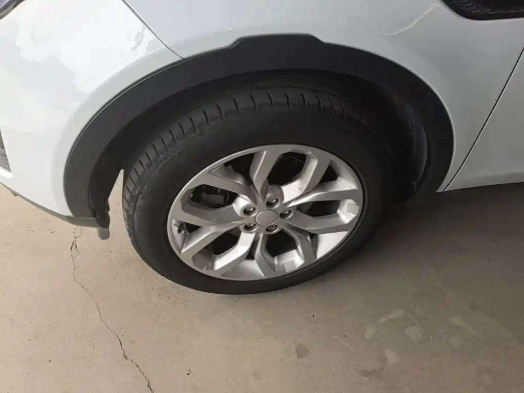 Land Rover Discovery Sport — миниатюра 23