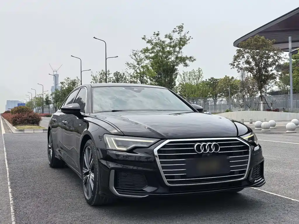 Audi A6L 2021 40 TFSI Luxury