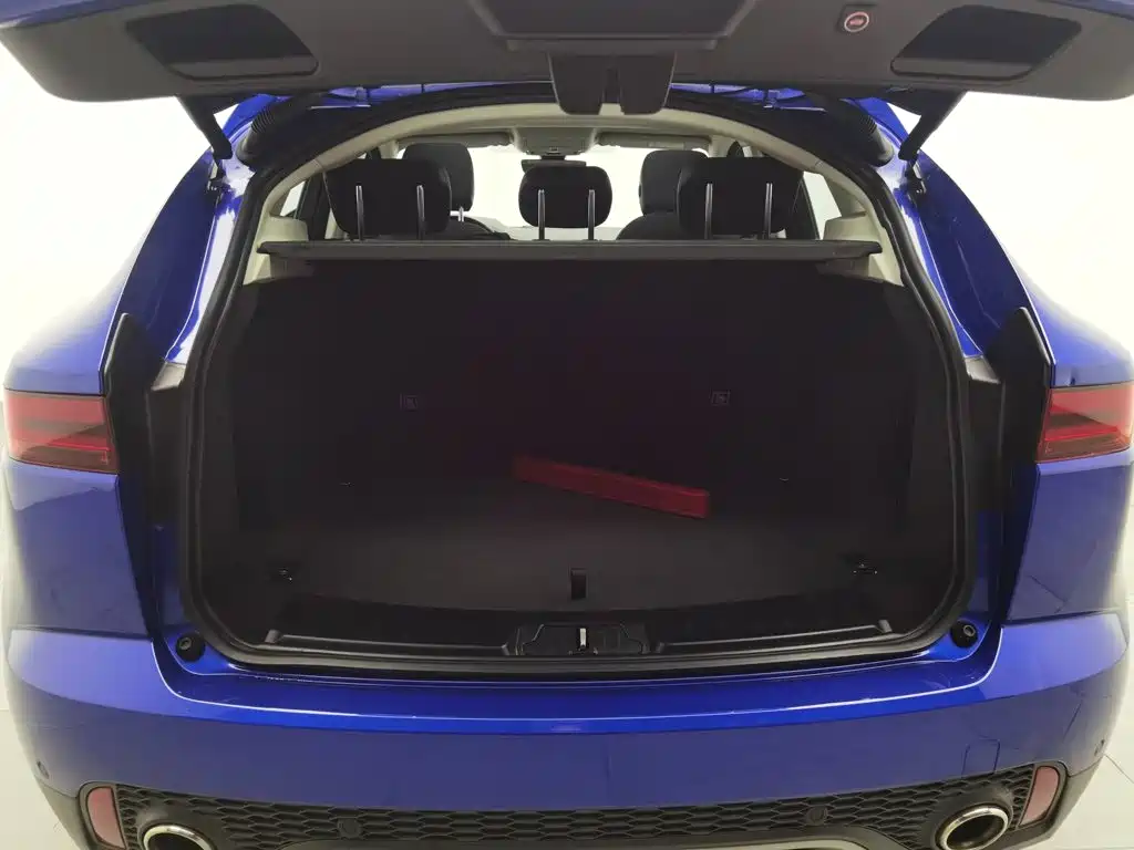 Jaguar E-PACE — миниатюра 16