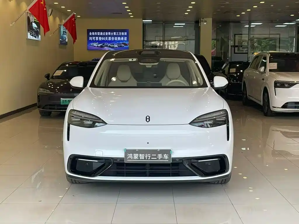 AITO AITO M6 — миниатюра 2