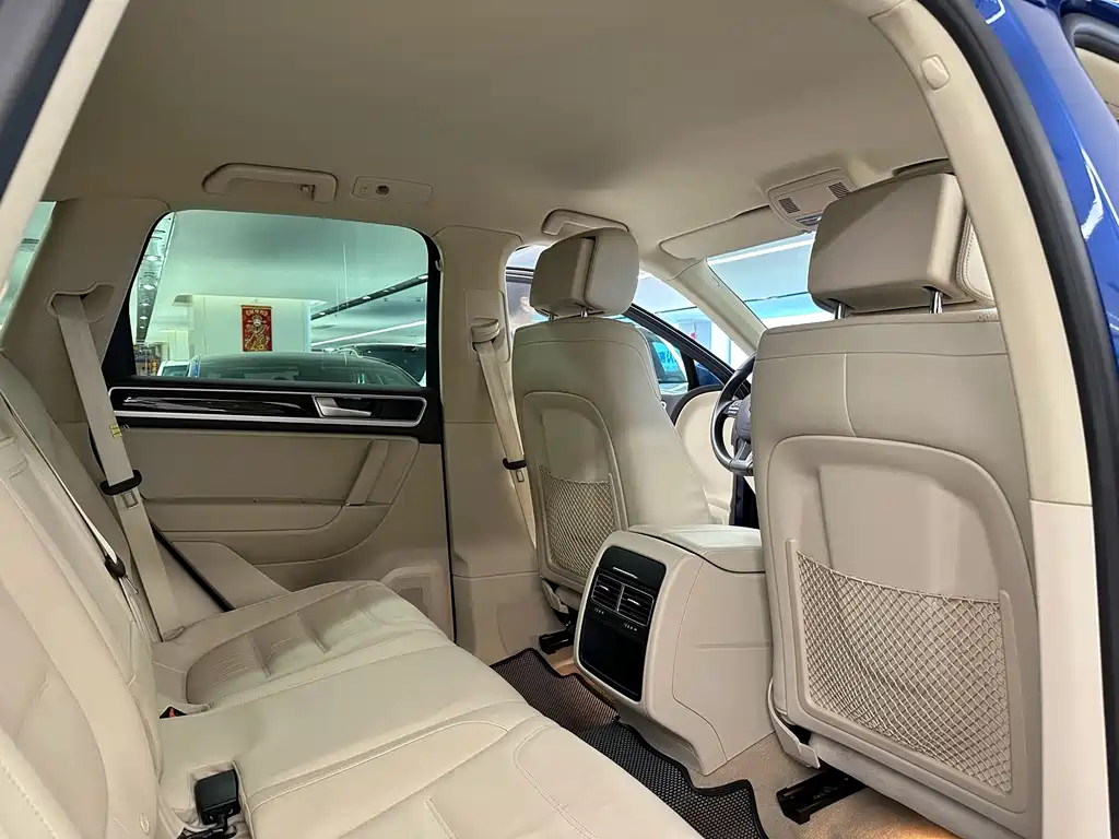Volkswagen Touareg — миниатюра 16