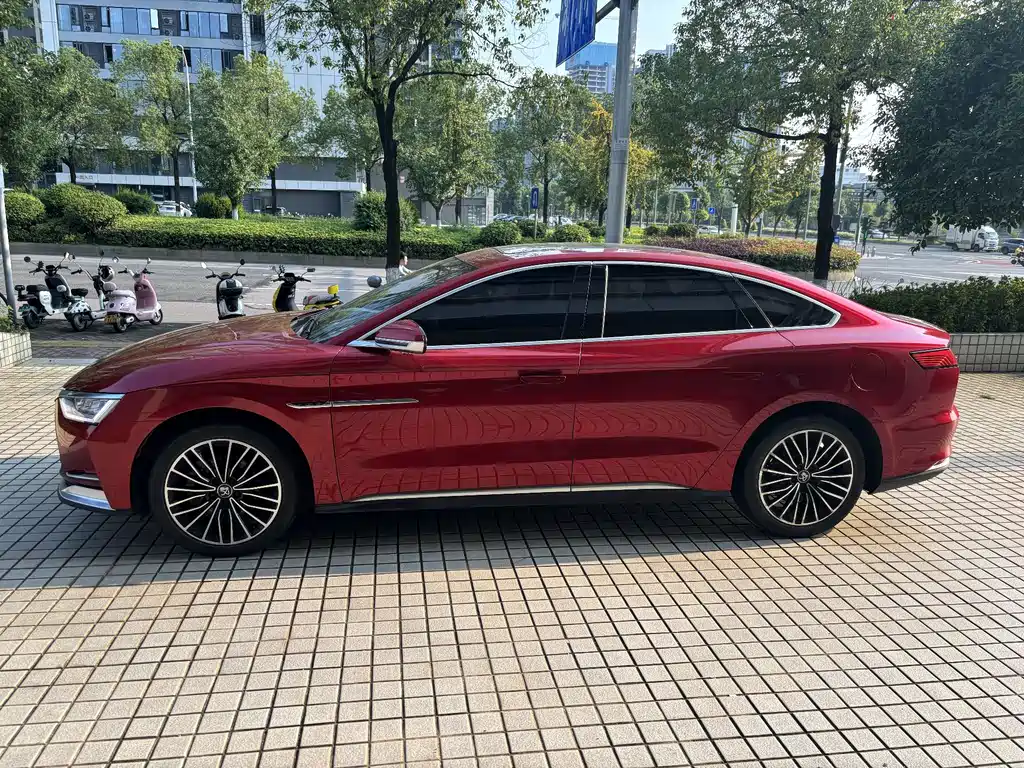 BYD Han — миниатюра 3