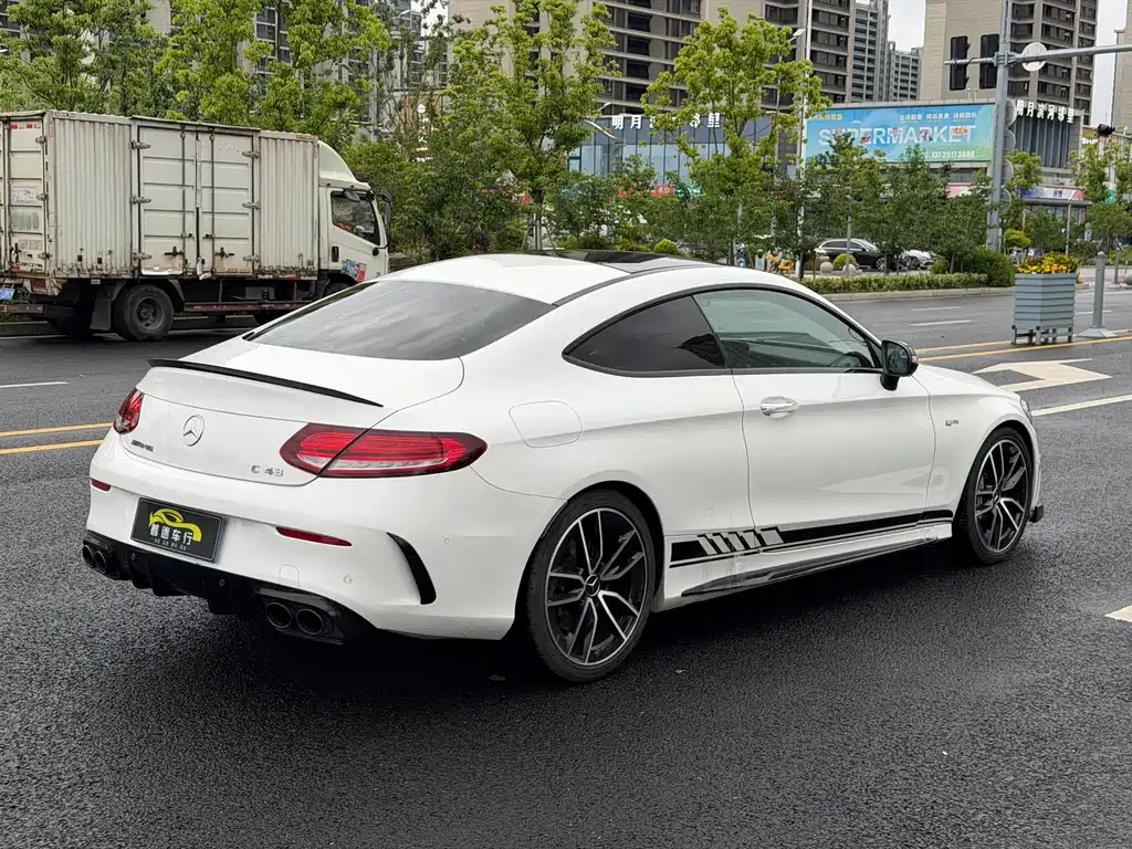 Mercedes-Benz C-Class AMG — миниатюра 5