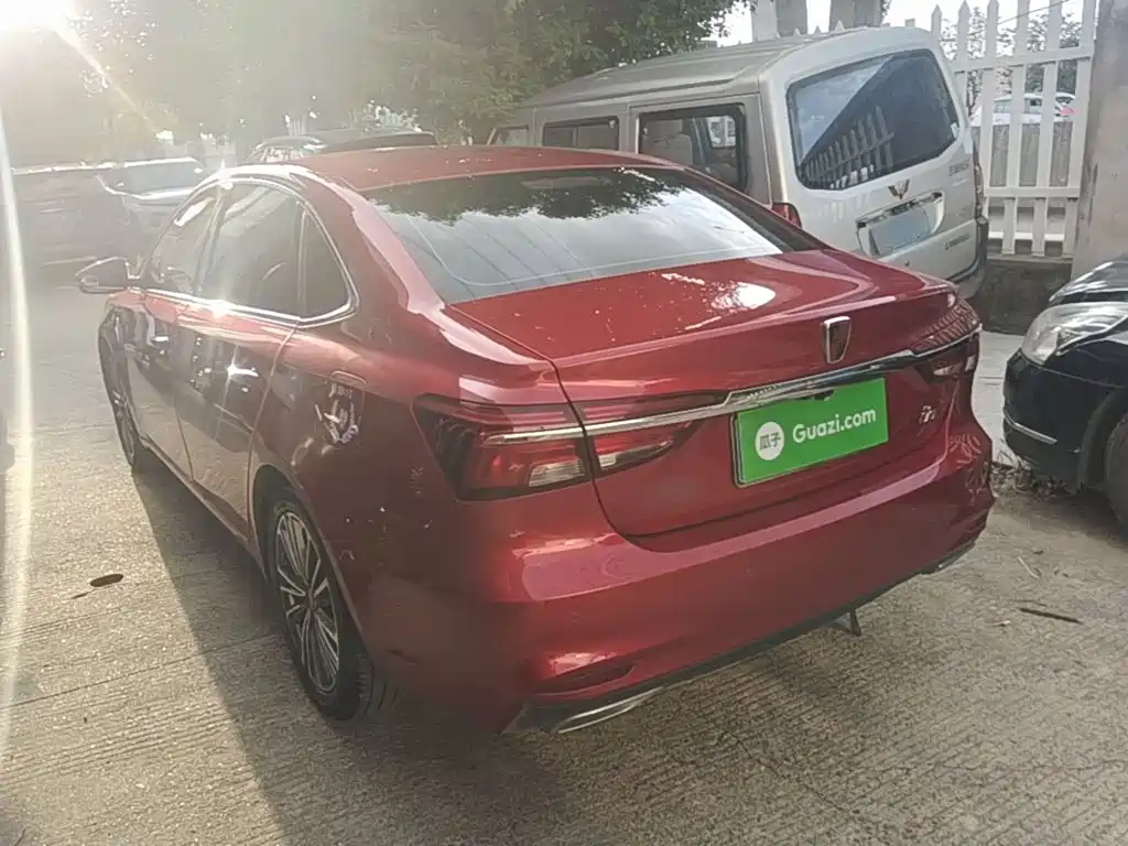 Roewe i6 Classic — миниатюра 5