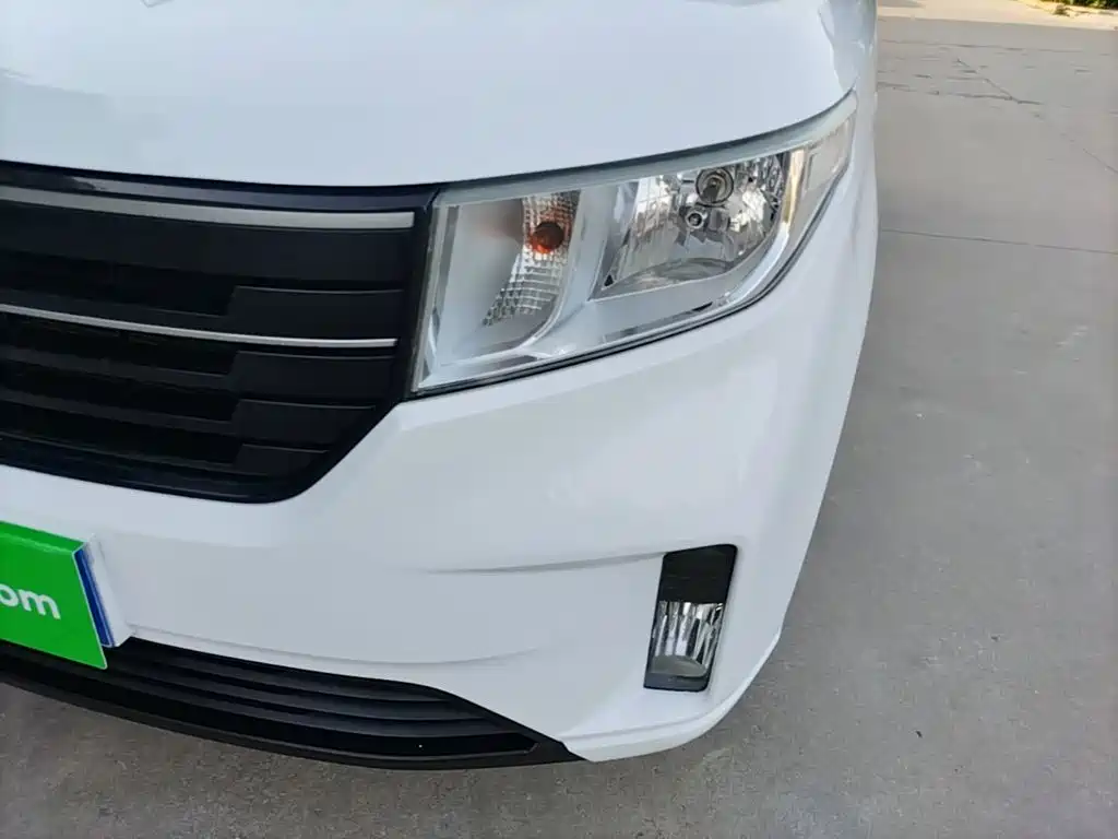 Wuling Hongguang PLUS — миниатюра 24