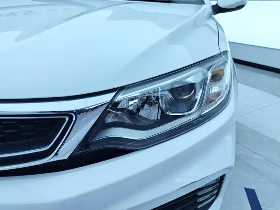 Geely Vision — миниатюра 5