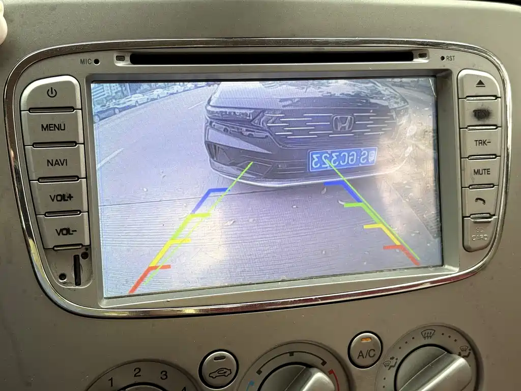 Ford Focus — миниатюра 15