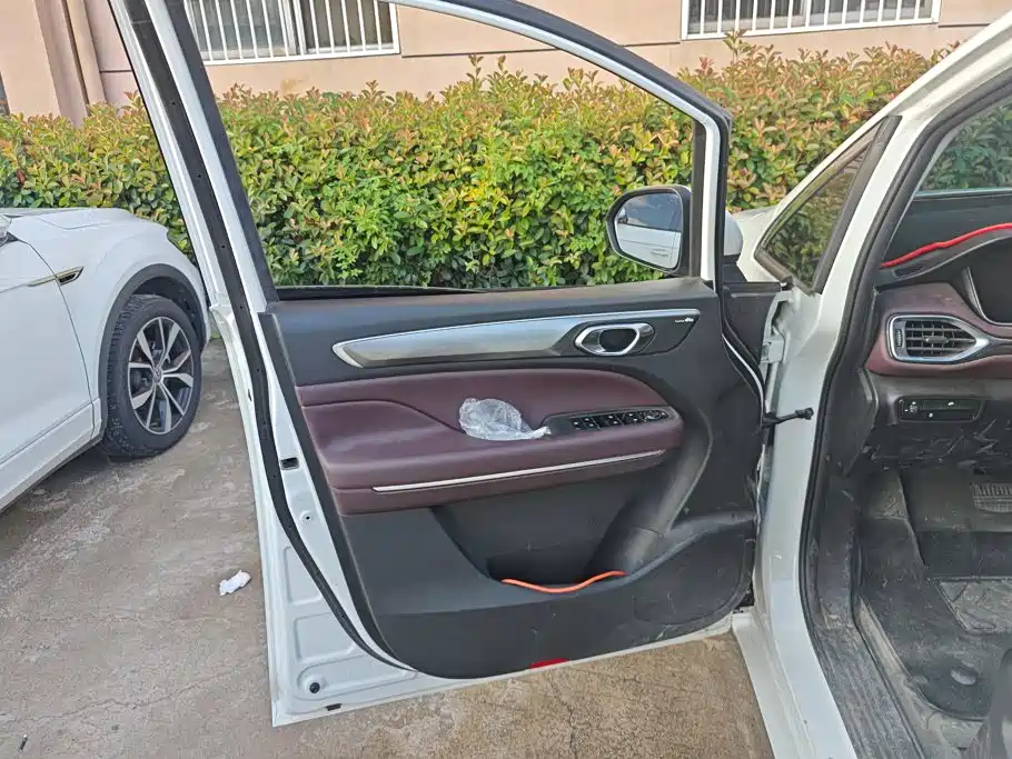 GAC Motor Trumpchi M6 — миниатюра 7