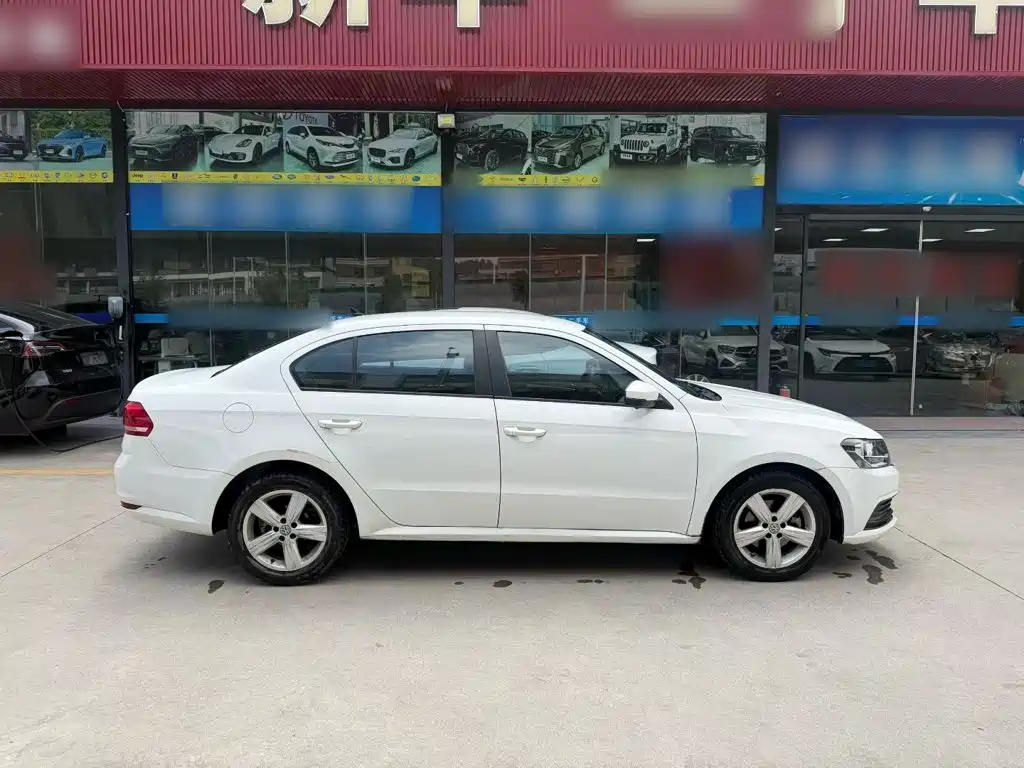 Volkswagen Lavida — миниатюра 7