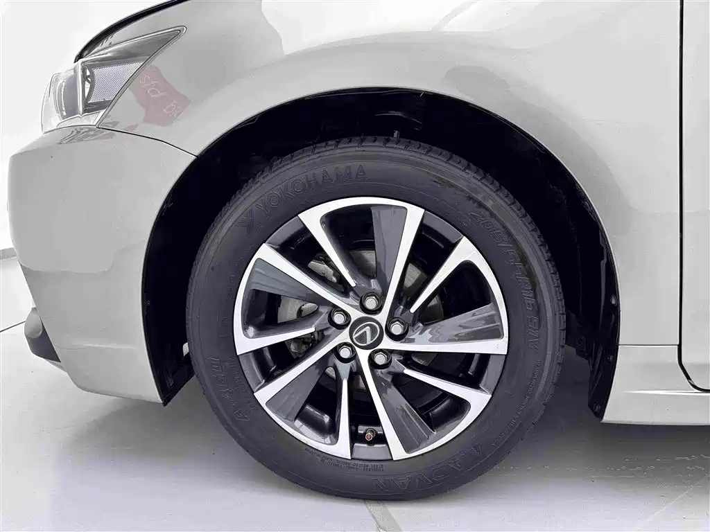 Lexus CT — миниатюра 27