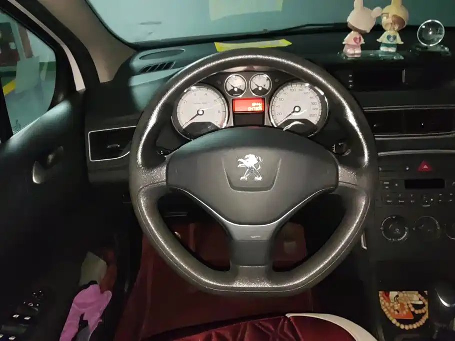 Peugeot 308 — миниатюра 15