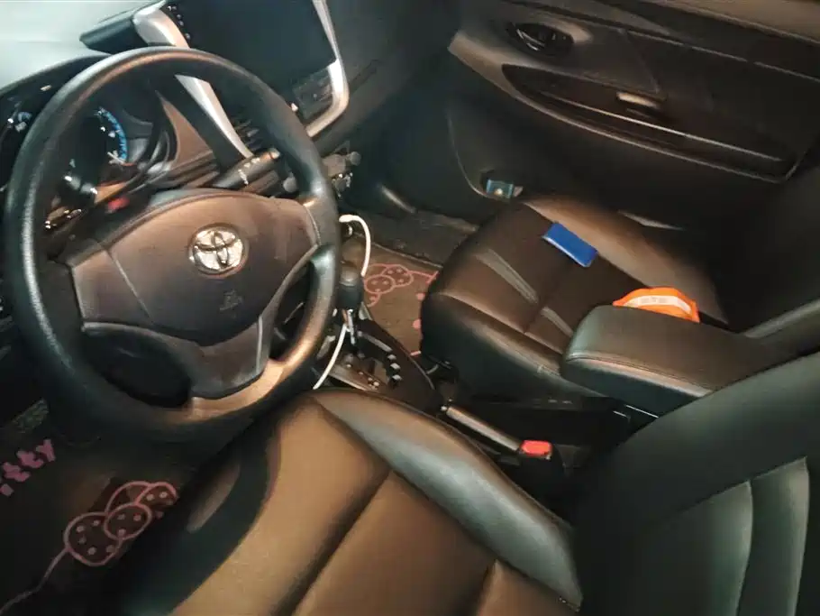 TOYOTA YARIS L TO ENJOY