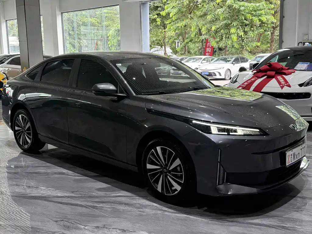 Qiyuan 长安启源A05经典 — миниатюра 3