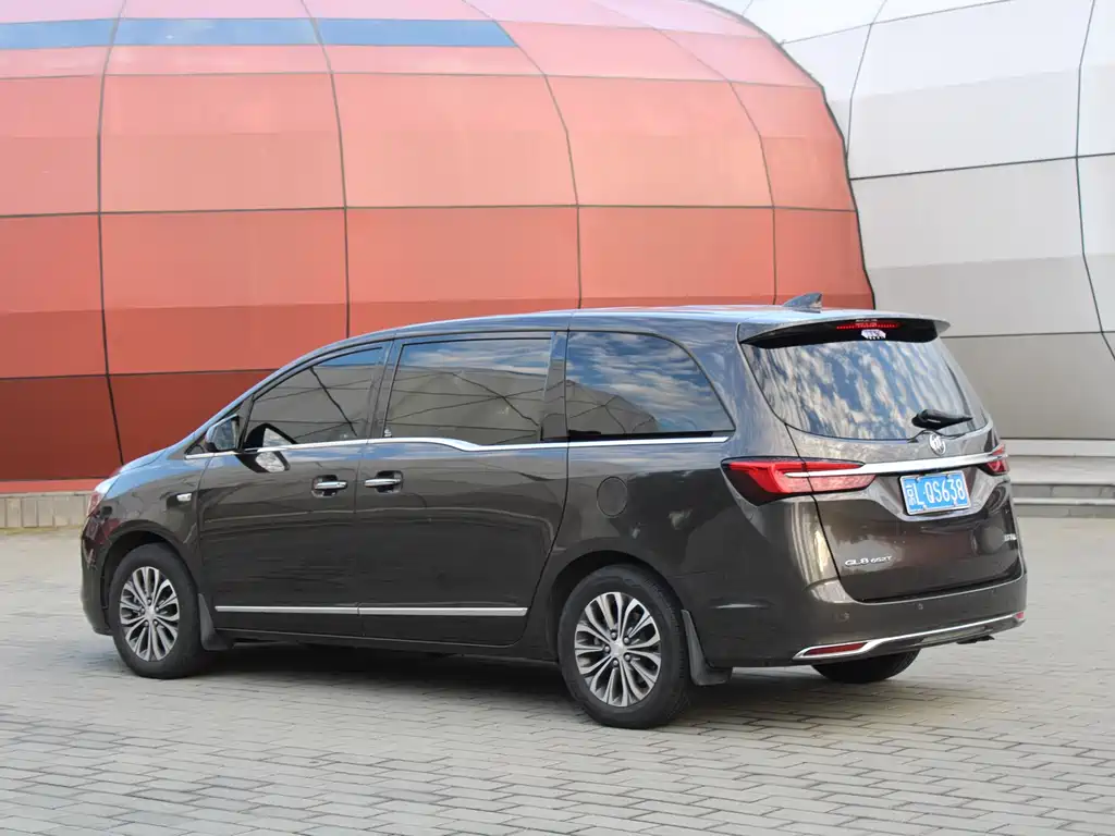 Buick GL8 — миниатюра 6