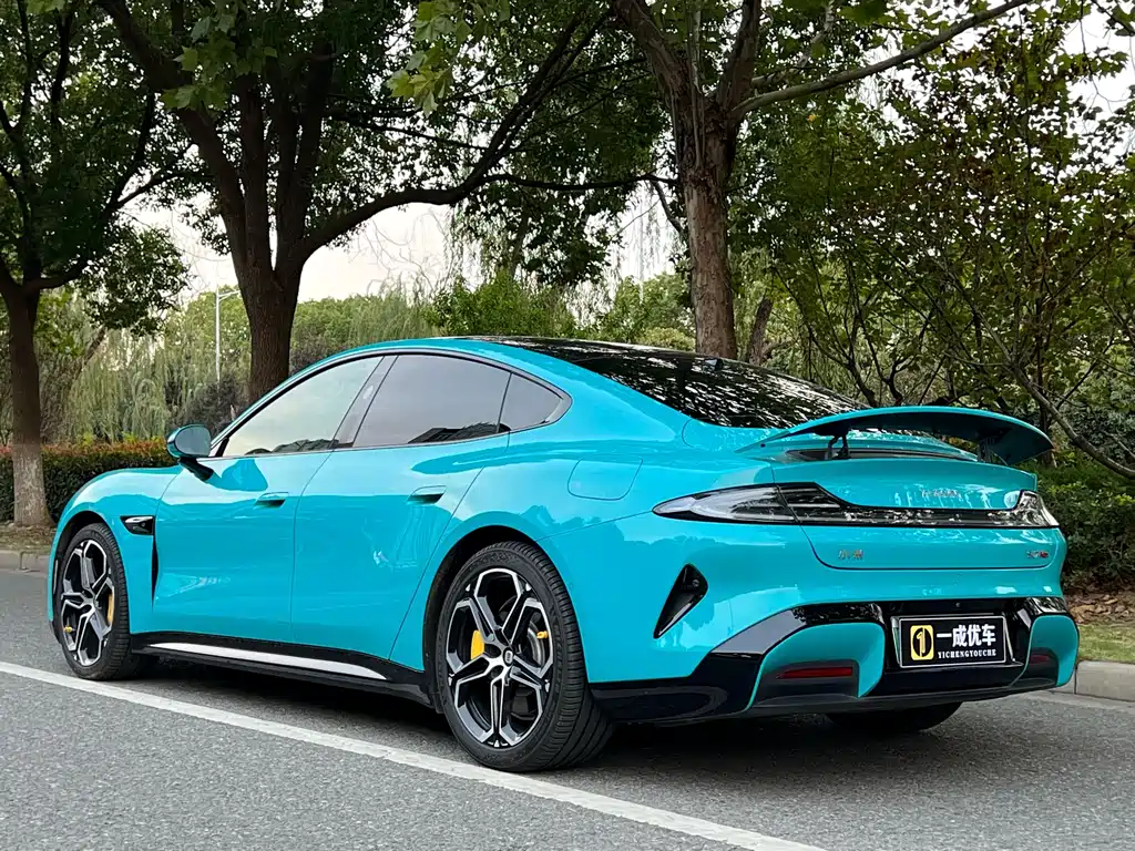 XIAOMI CAR XIAOMI SU7