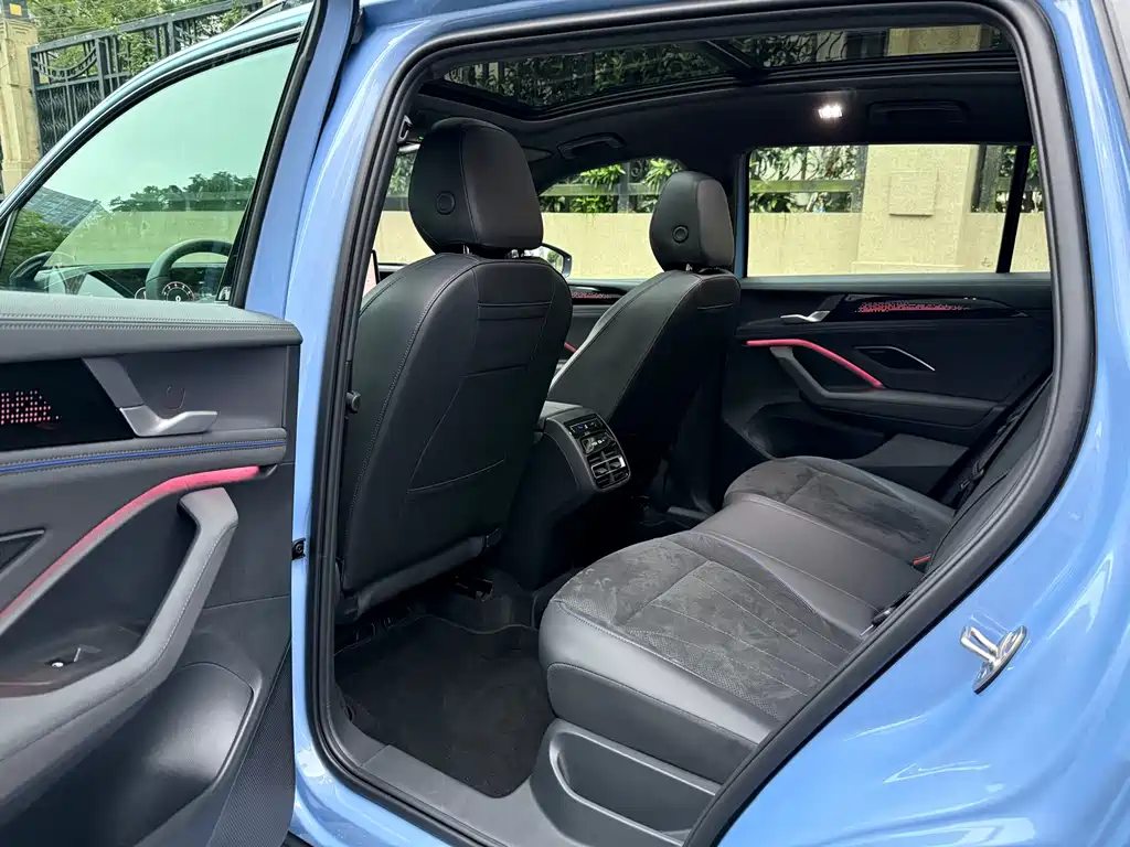 Volkswagen Tiguan L — миниатюра 9