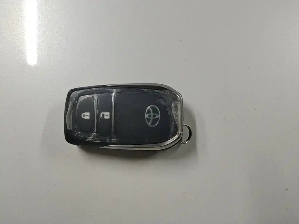 Toyota RAV4 — миниатюра 11
